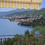 Будинок відпочинку Family House *