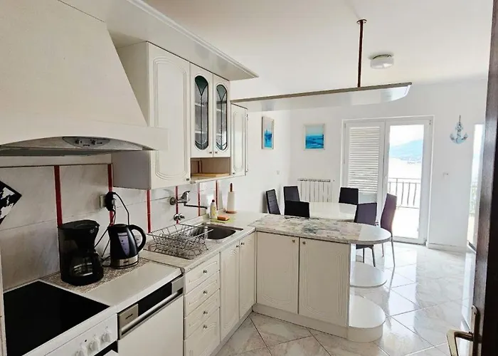 Holiday home Family House *