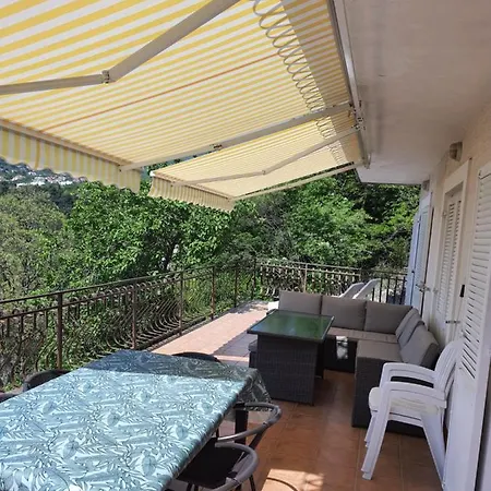 Hébergement de vacances Family House